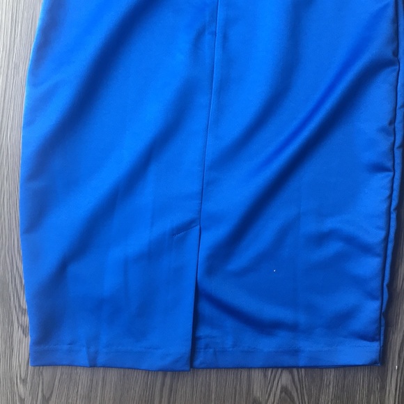 Akira Chicago Red Label Formal Dress - Picture 4 of 4